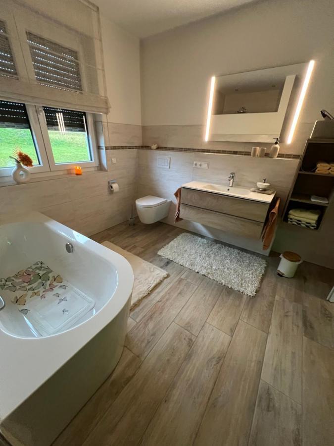 נידגן Ferienhaus Im Wiesental מראה חיצוני תמונה